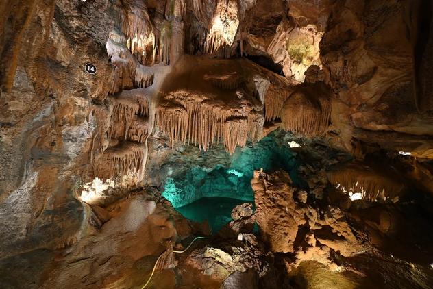 limestone caves Portugal