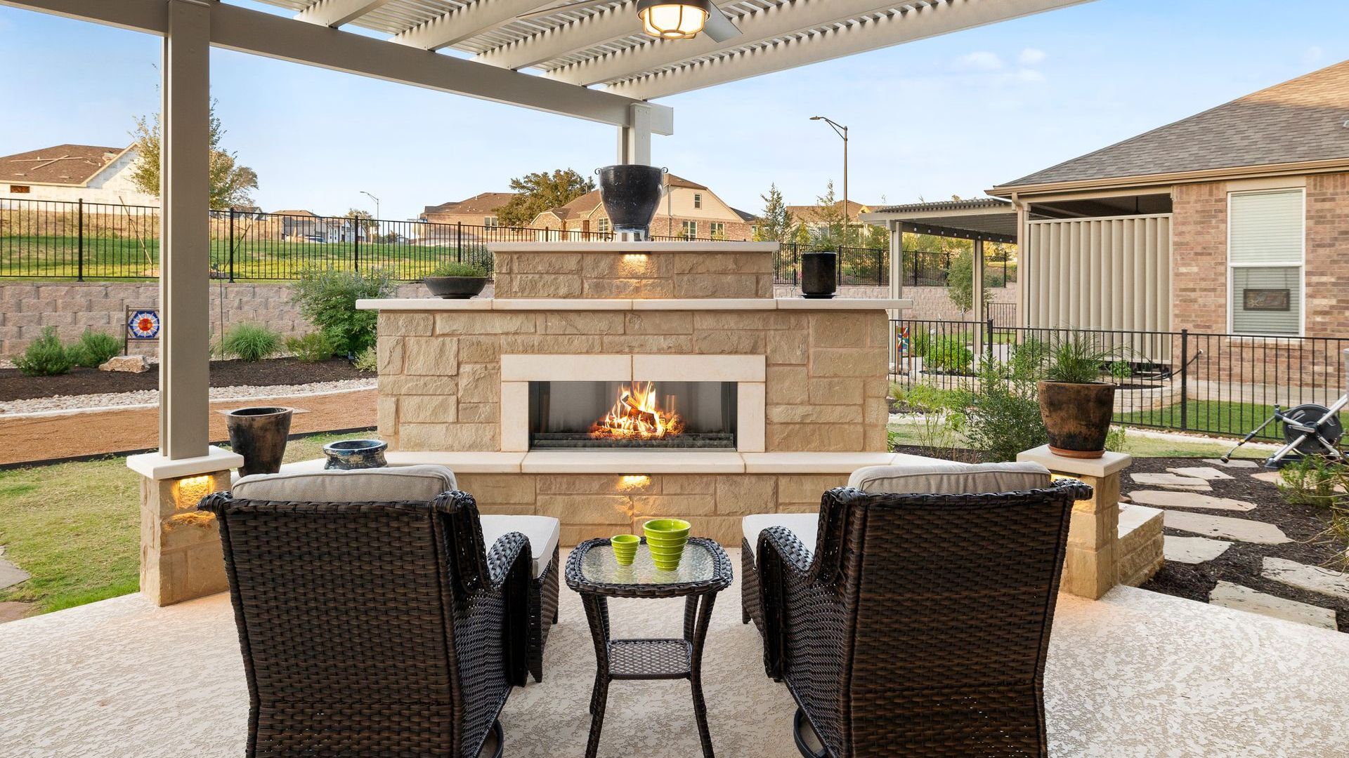 Elevate Your Winter Evenings: A Guide to Choosing the Perfect Fire Pit or Fireplace for Your Backyard