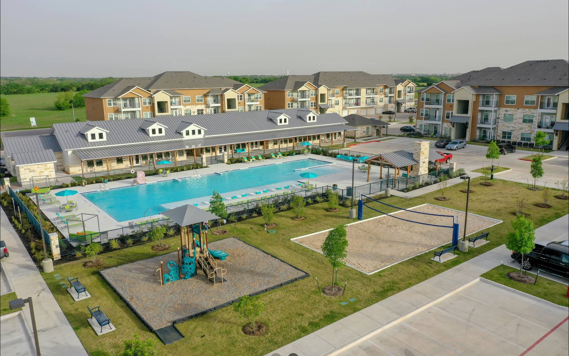 Commercial landscaping services in Texas — Buildings, HOAs & Property Management