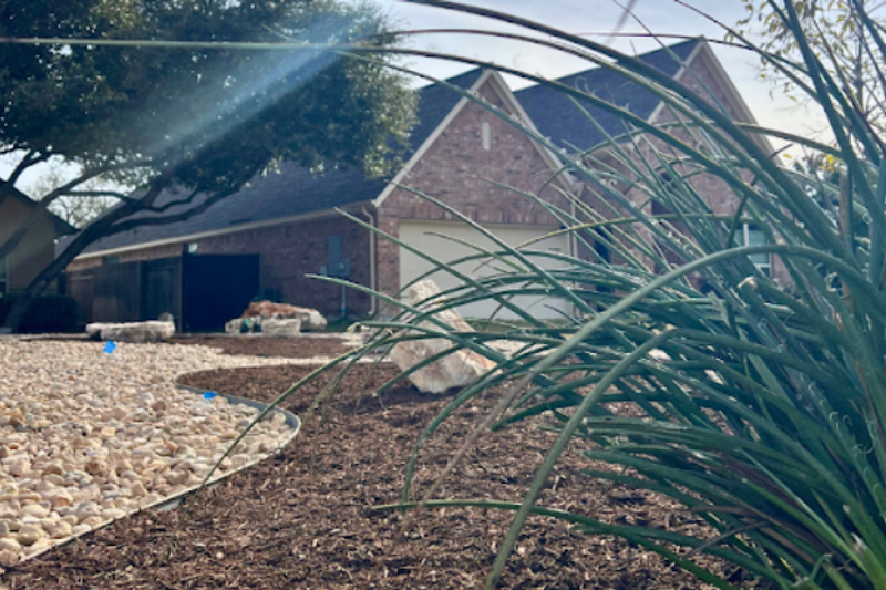 Benefits of Mulch in Flowerbeds and Tree Trimming in Winter