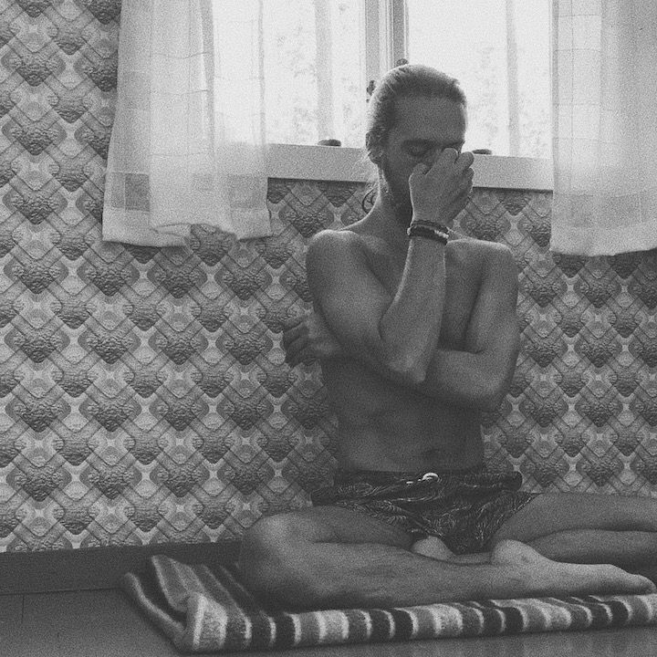 Jørn Andre doing Nadi Shodana pranayama, a cleansing hatha yoga breathwork technique
