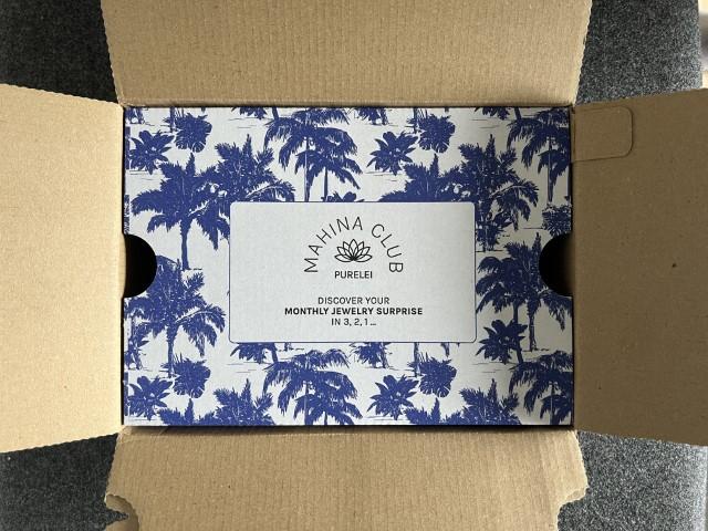 Purlei Box - Verpackung vom Mahina Club Abo