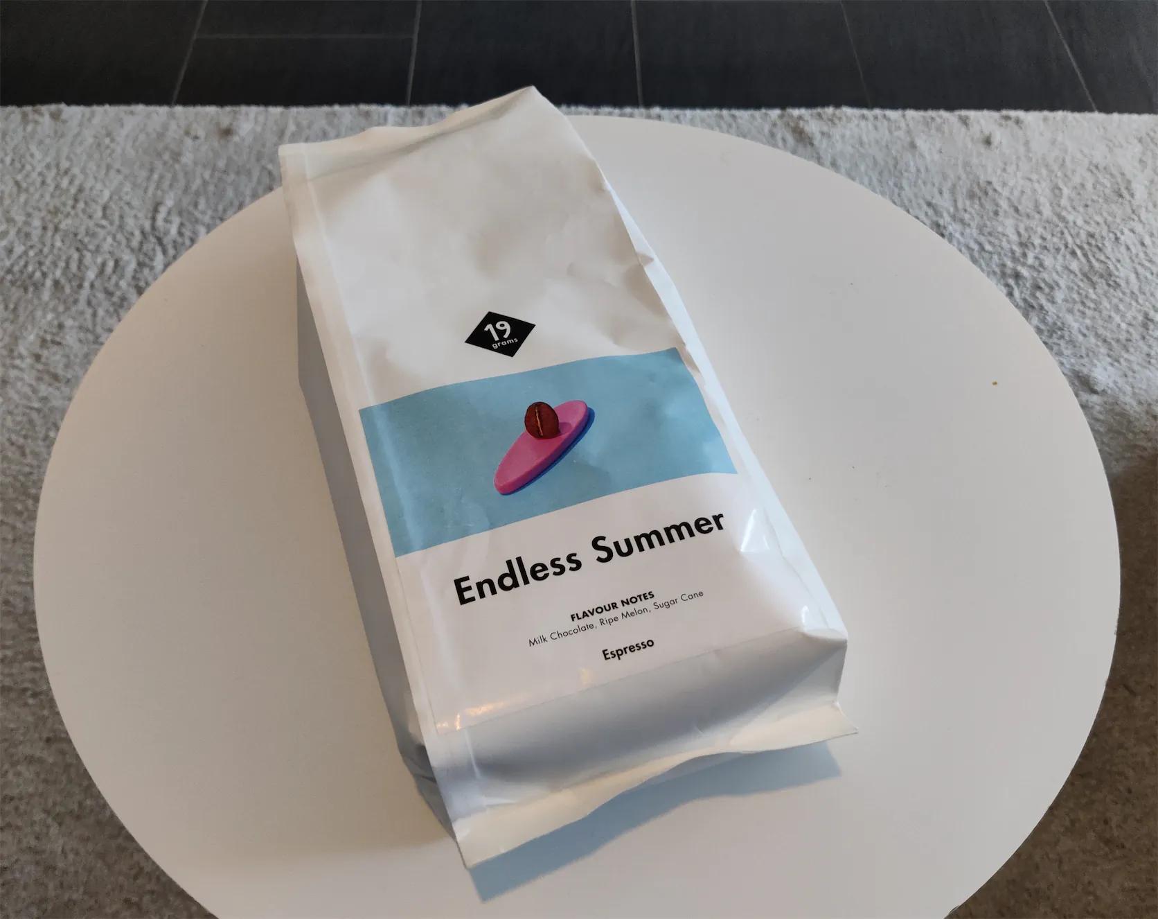 Kaffeeverpackung mit Kaffee "Endless Summer" von 19grams