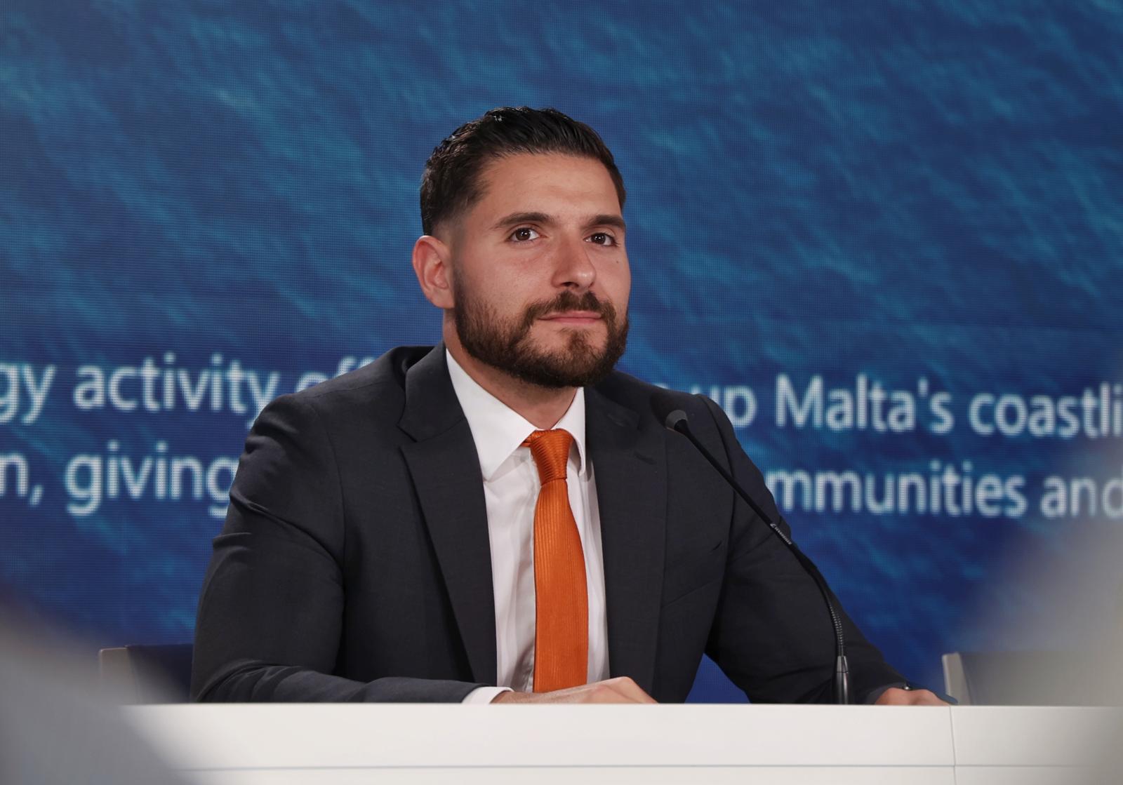 Alex Borg vows PN will remove Marsaxlokk LNG tanker