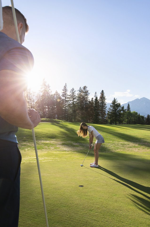 Golf Course Travel Alberta / Roth and Ramberg
