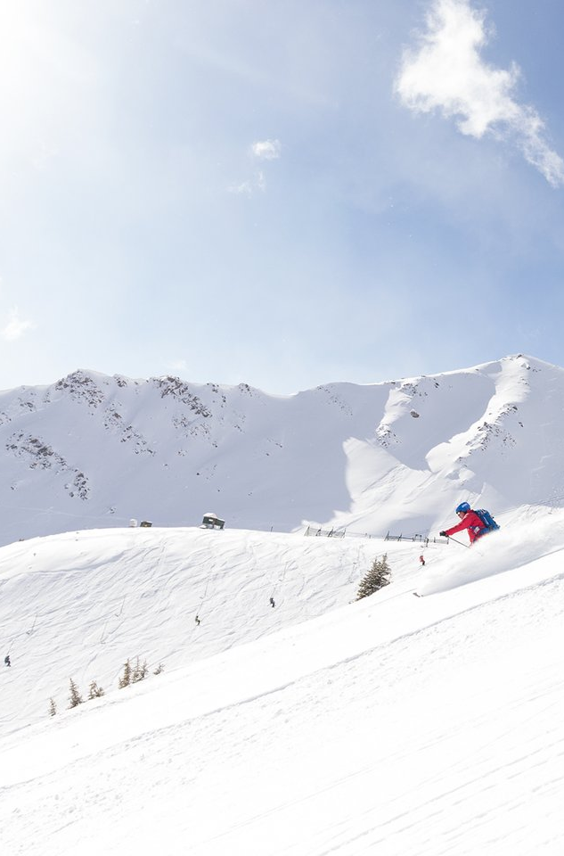 Marmot Basin Credit @Mpickerl @cjtoby