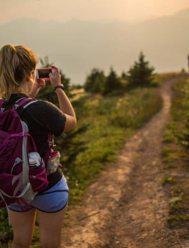 Parks Canada / Ben Morin Woman Taking Photo At Opal Hills