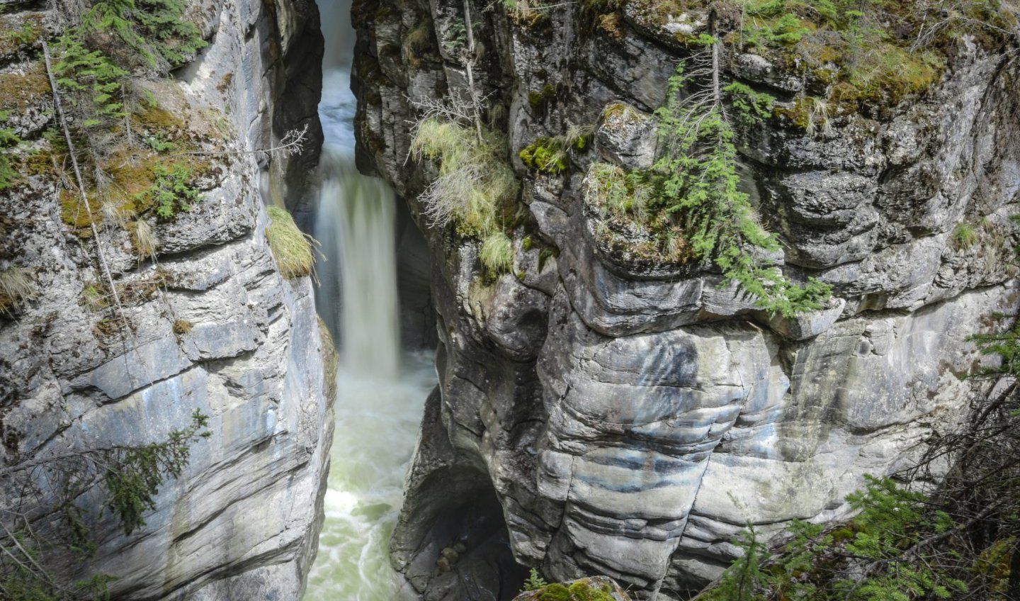 Maligne Canyon falls