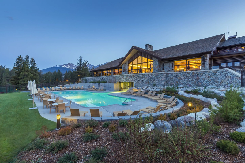 Jasper Park Lodge