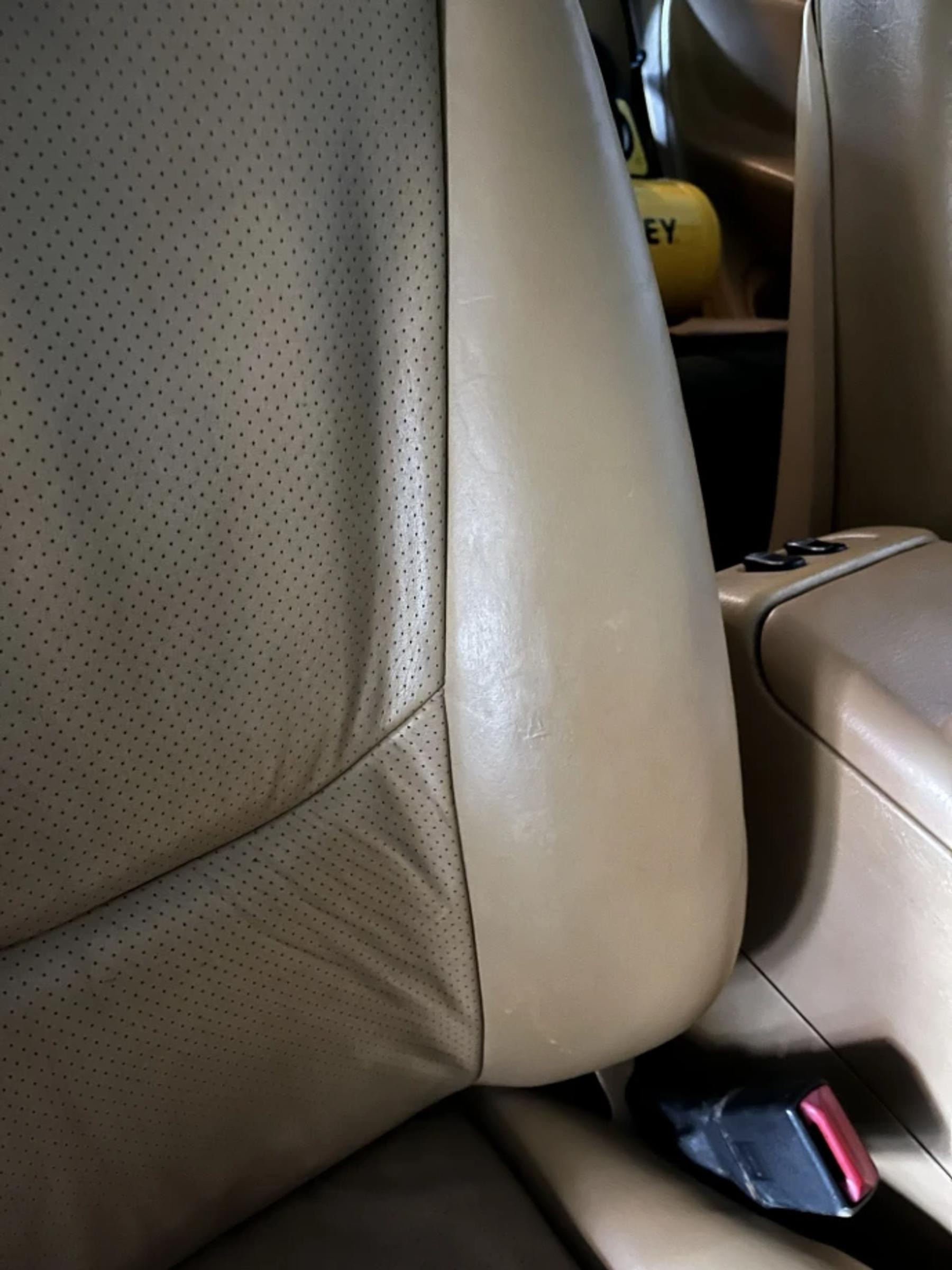 Mercedes Cuero Restaurado