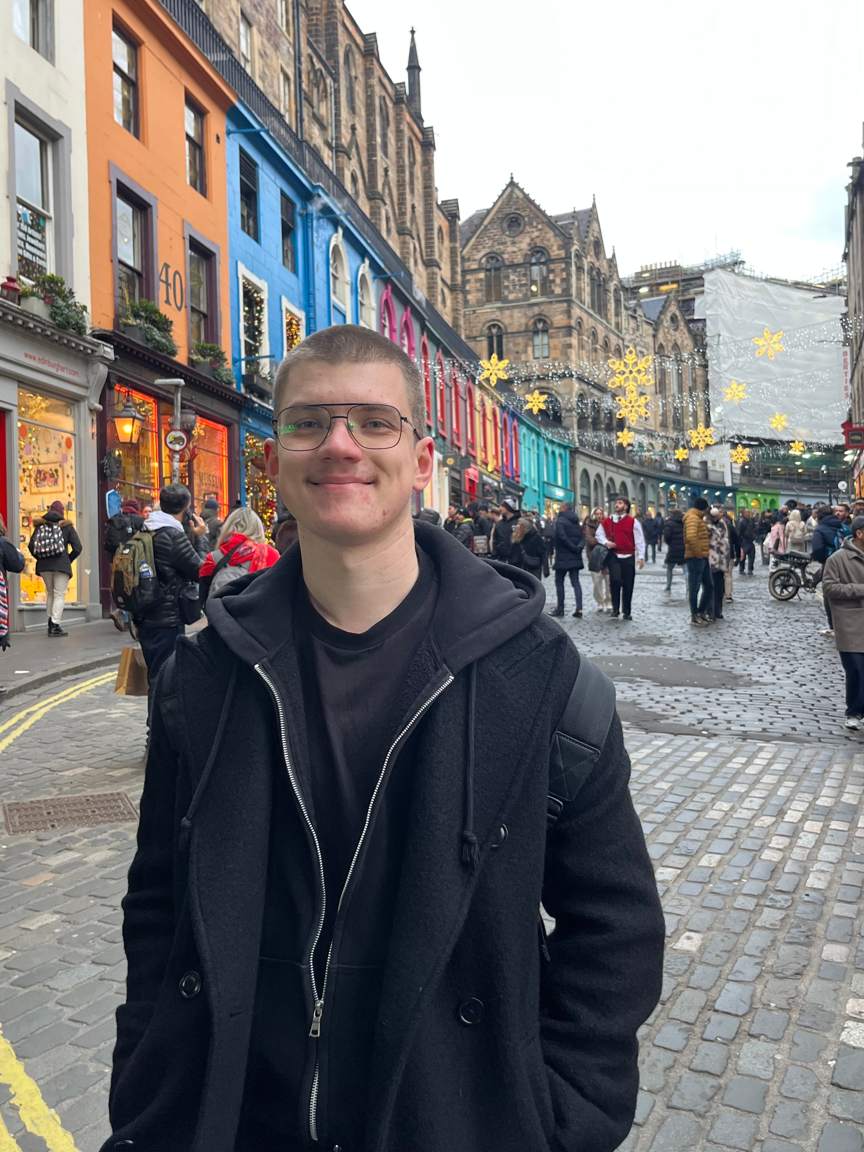 Me on Victoria Street, Edinbourgh