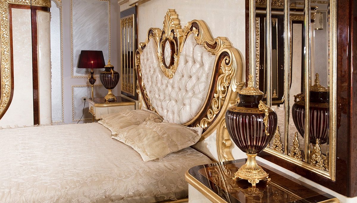 Royal Safir Gold Leaf Hand Carved Teak King Size Bed, Saharanpur, view 6