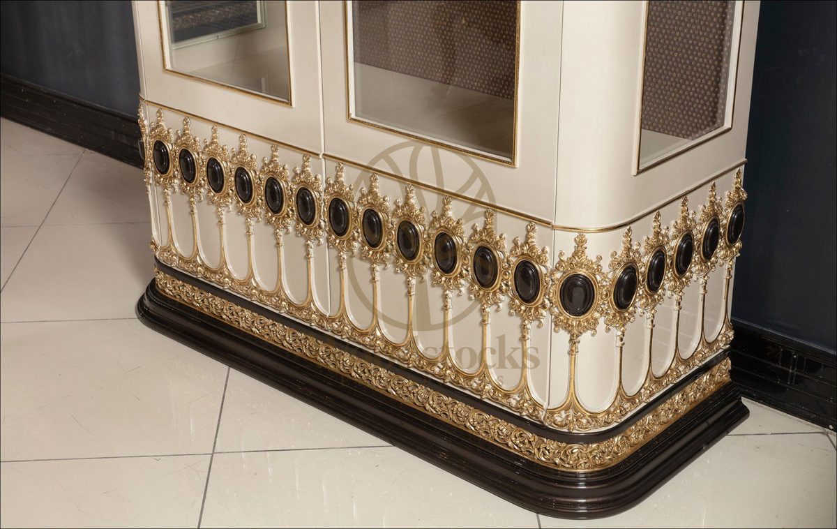 Teak Regal Ivory and Gold Dining Set, view 10