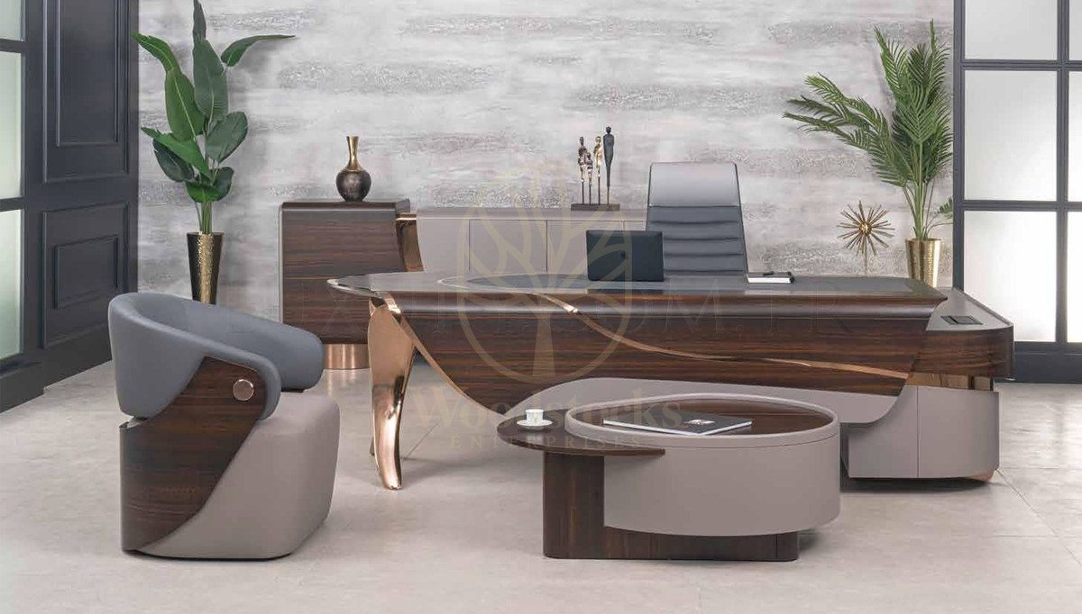 Luxury Sierra Handcrafted Teak Office Table, Saharanpur, view 2
