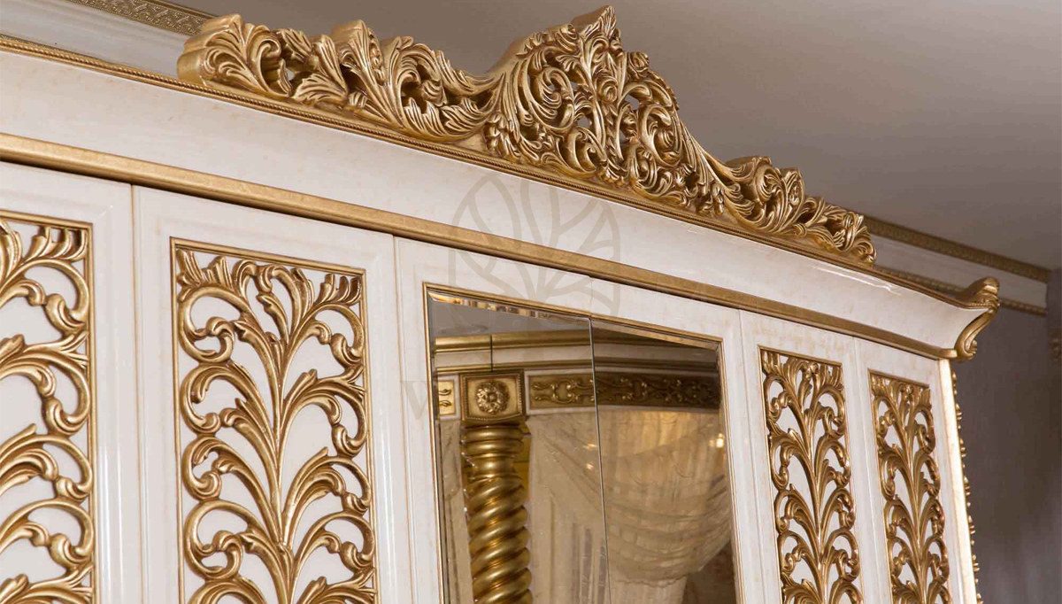 Royal Sultanzade Hand Carved Teak King Size Bed, Saharanpur, view 2