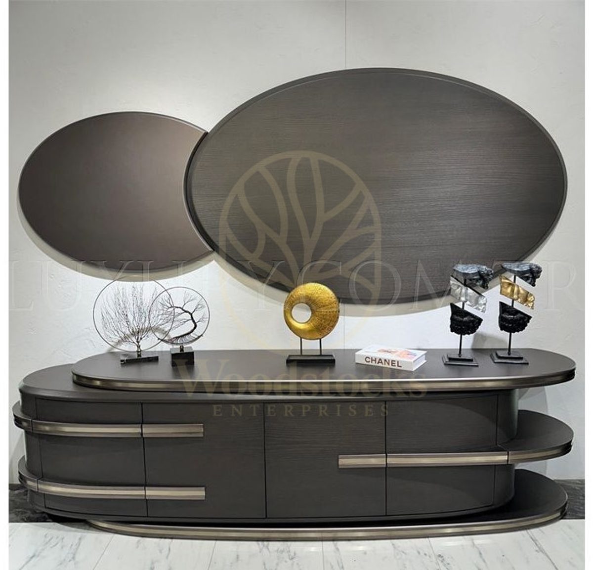 Luxury Porter Handcrafted Teak TV Cabinet, Saharanpur, view 4