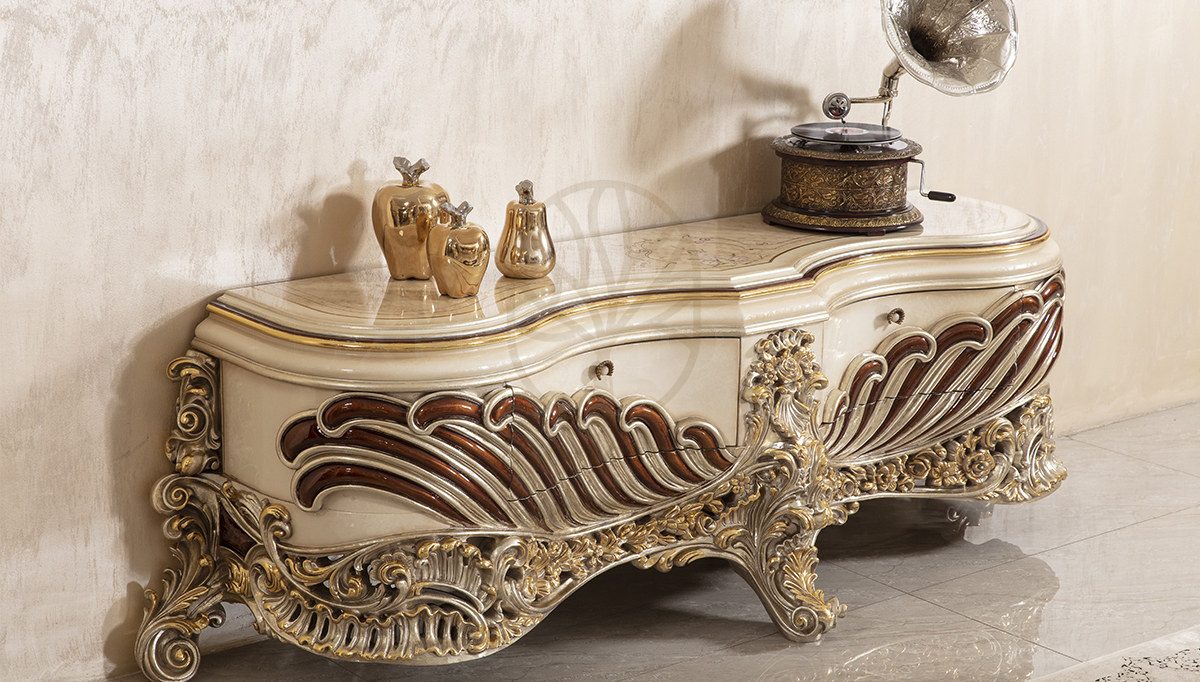 Royal Sparta Hand Carved Teak Dining Table Set, Saharanpur, view 6