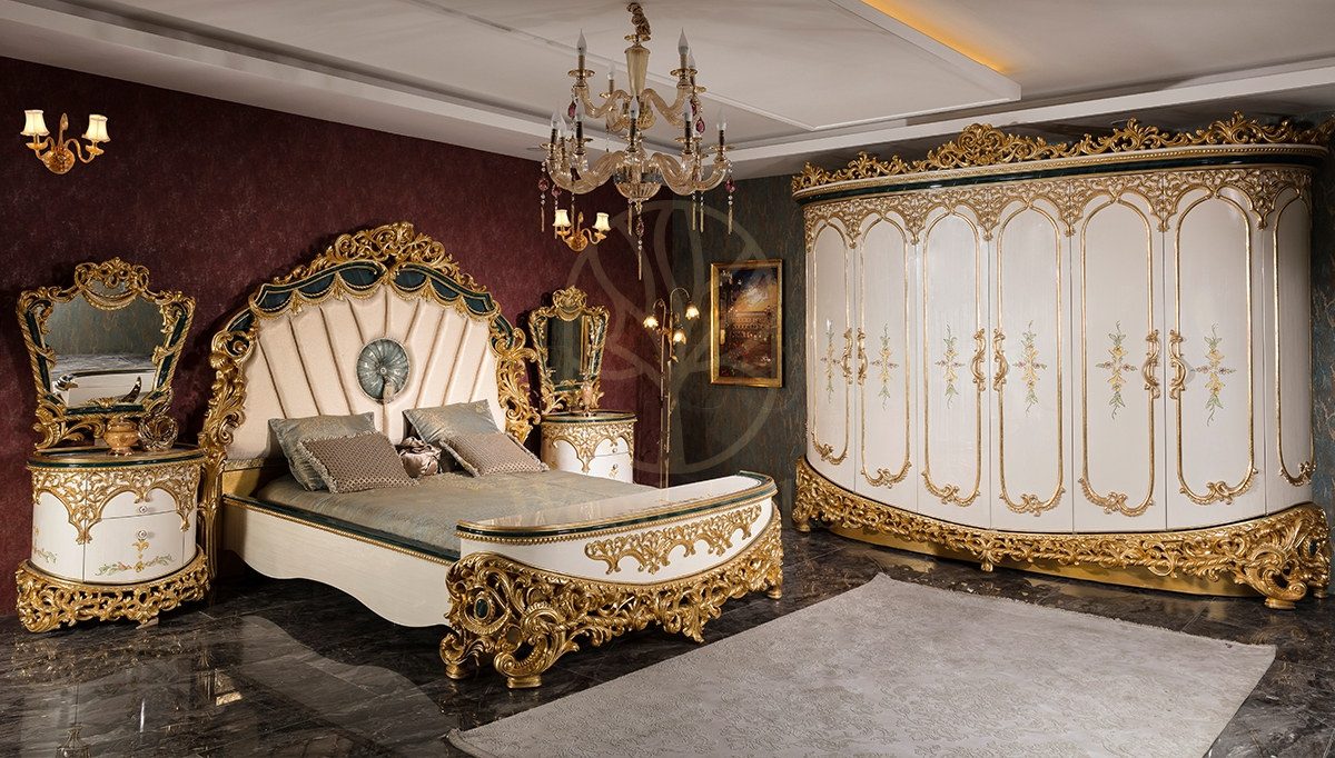 Royal Zumra Gold Leaf Hand Carved Teak King Size Bed, Saharanpur, King Size Bed
