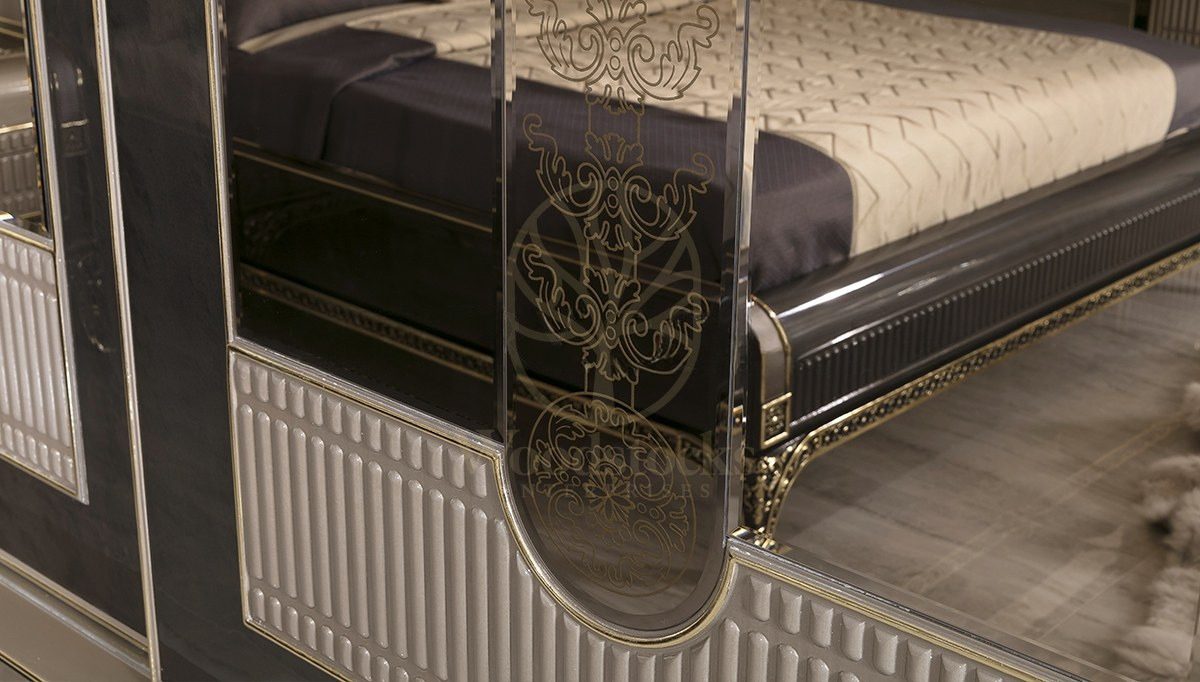 Luxury Rivena Handcrafted Teak King Size Bed, Saharanpur, view 4
