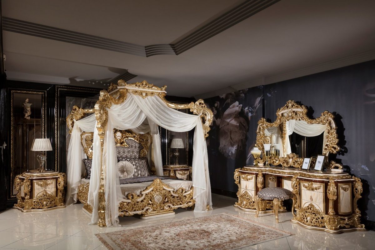 Teak Grand Gold Carved Canopy King Size Bed, King Size Bed