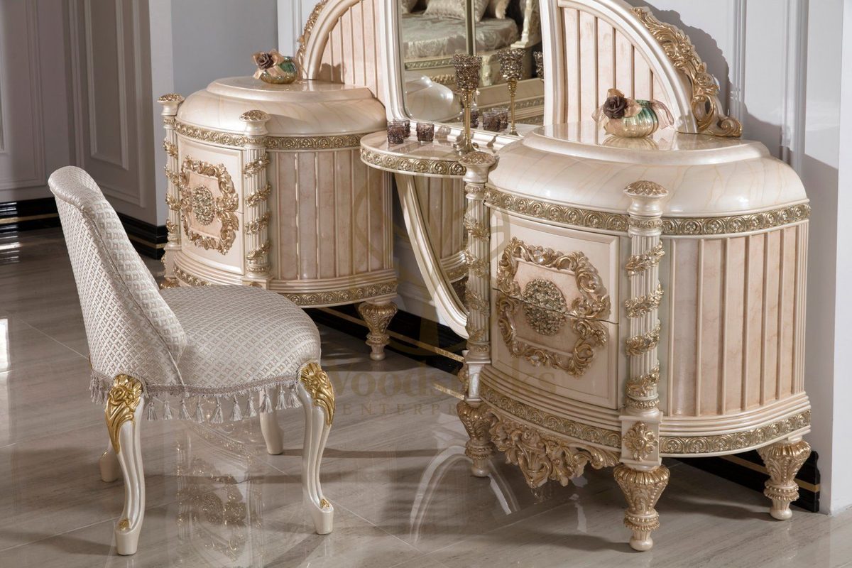 Teak Palace Cream and Gold 4-Piece King Size Bed, view 13