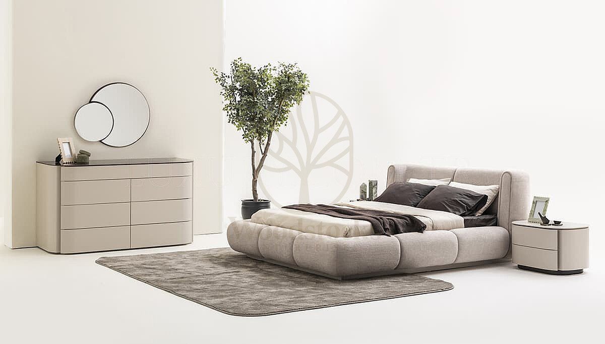 Luxury Bellagio Handcrafted Teak King Size Bed, Saharanpur, view 3