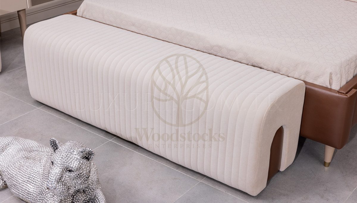Luxury Belina Handcrafted Teak King Size Bed, Saharanpur, view 4