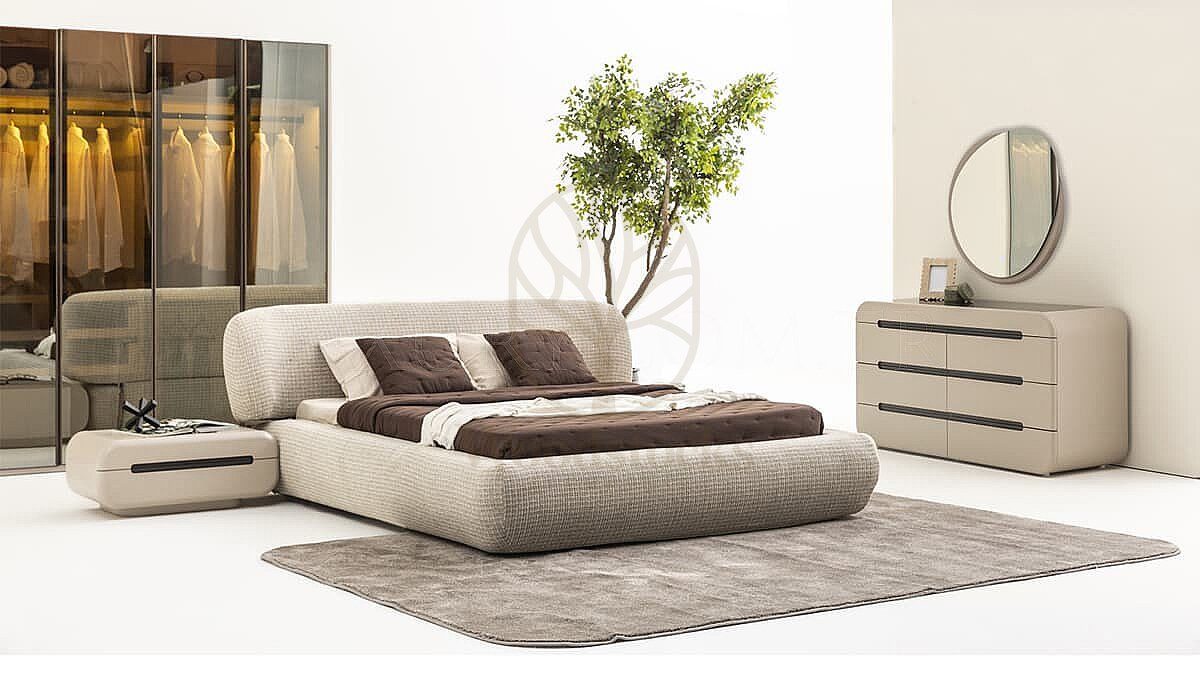 Luxury Savoy Handcrafted Teak King Size Bed, Saharanpur, view 3