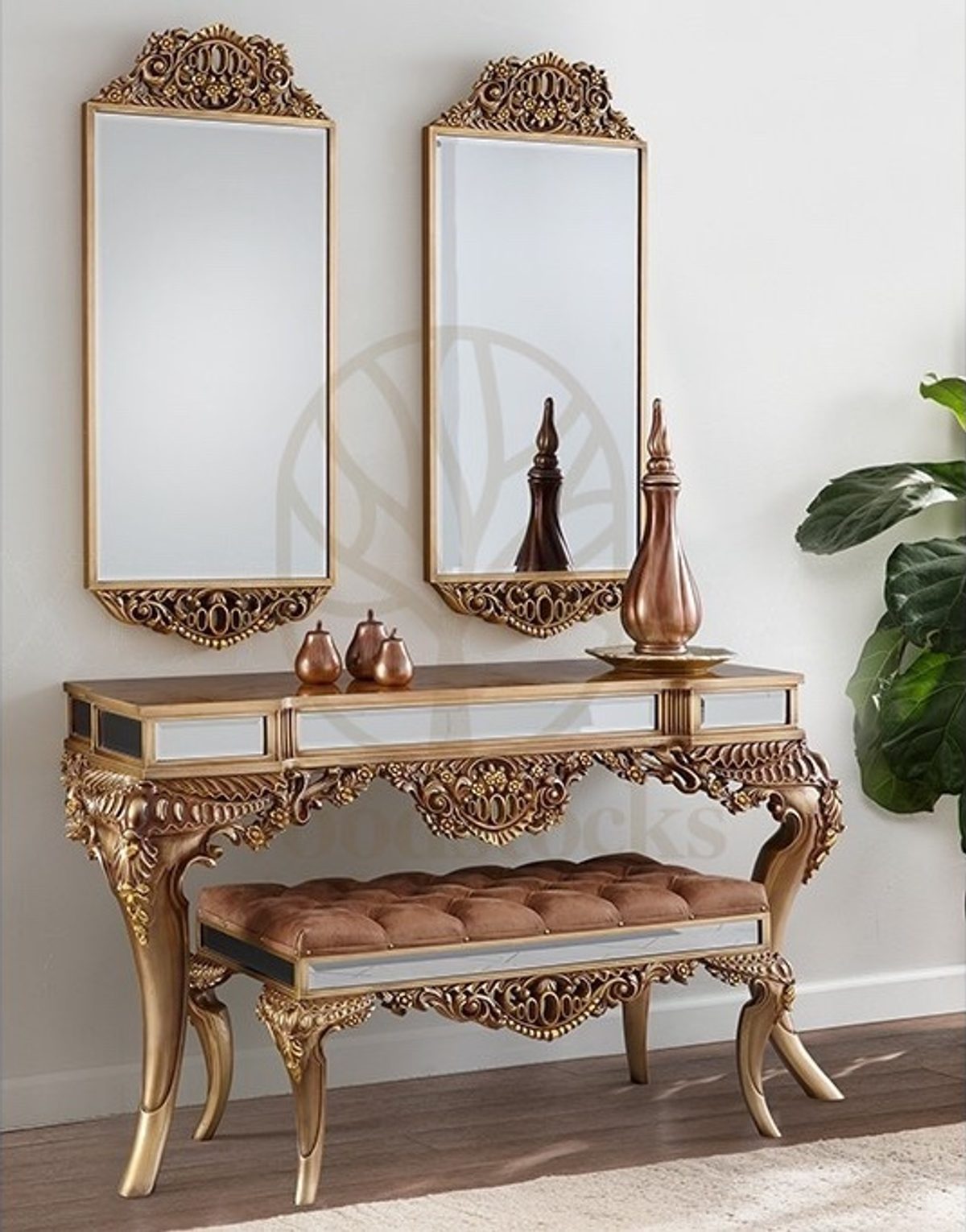 Royal Gozera Hand Carved Teak Dressing Table, Saharanpur, Dressing Table