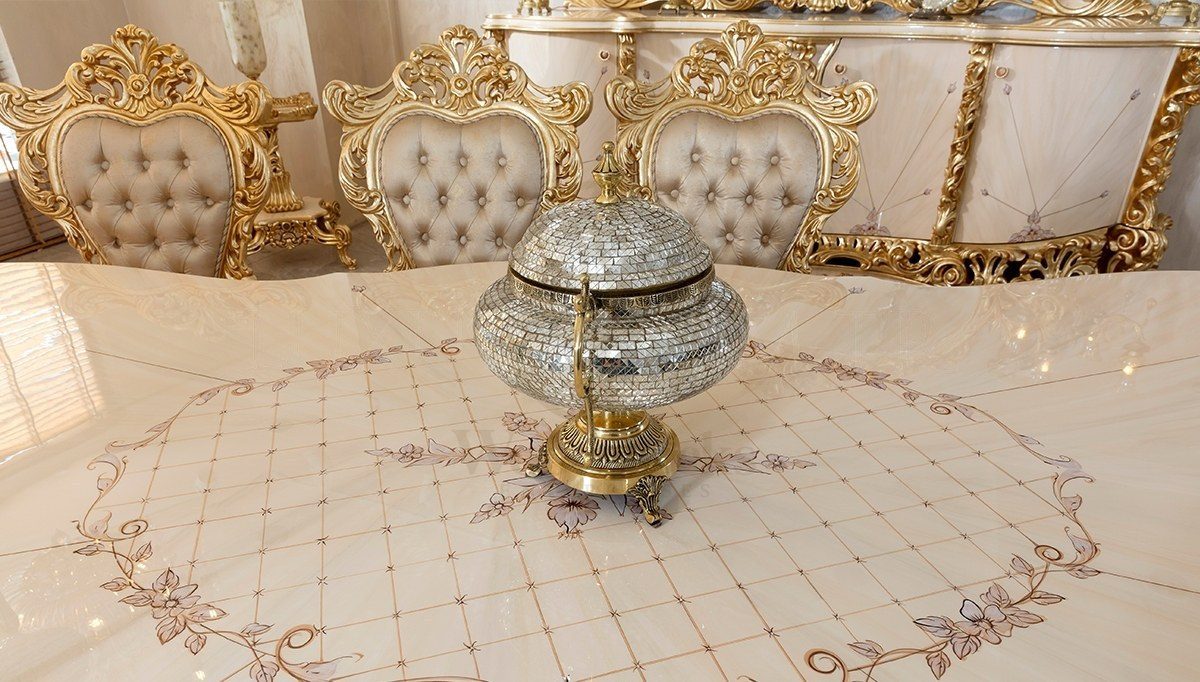 Royal Pargali Hand Carved Teak Dining Table Set, Saharanpur, view 4
