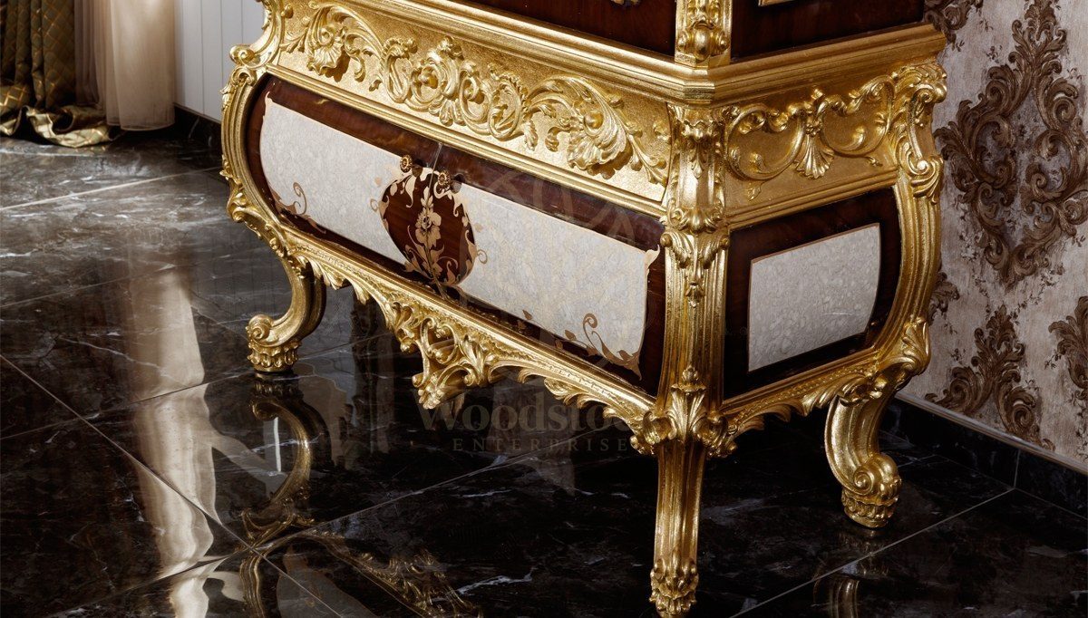 Royal Monesa Gold Leaf Hand Carved Teak Dining Table Set, Saharanpur, view 9