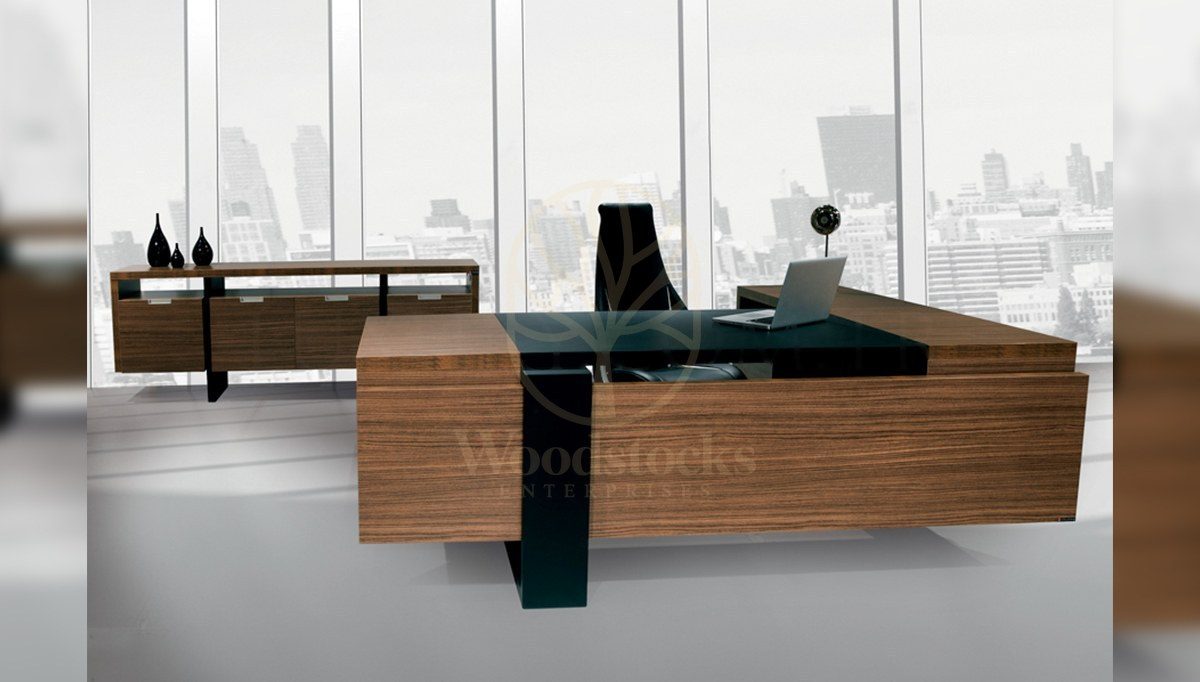 Luxury Vento Handcrafted Teak Office Table, Saharanpur, view 2