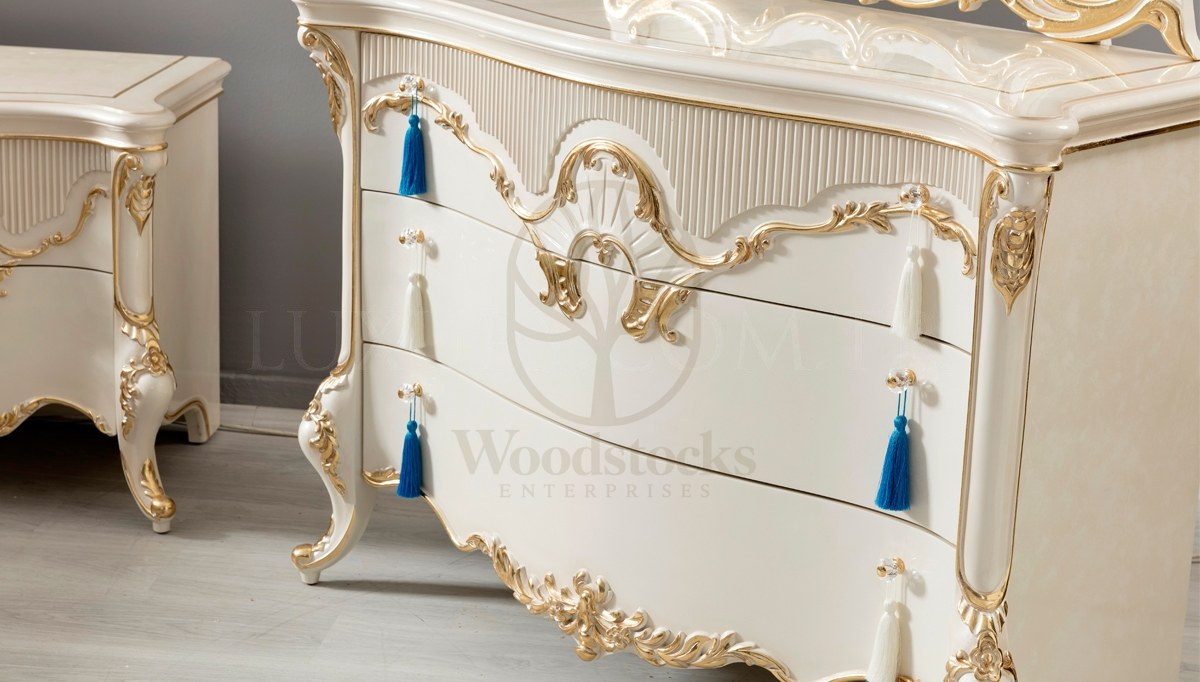 Royal Fenomen Hand Carved Teak King Size Bed, Saharanpur, view 10