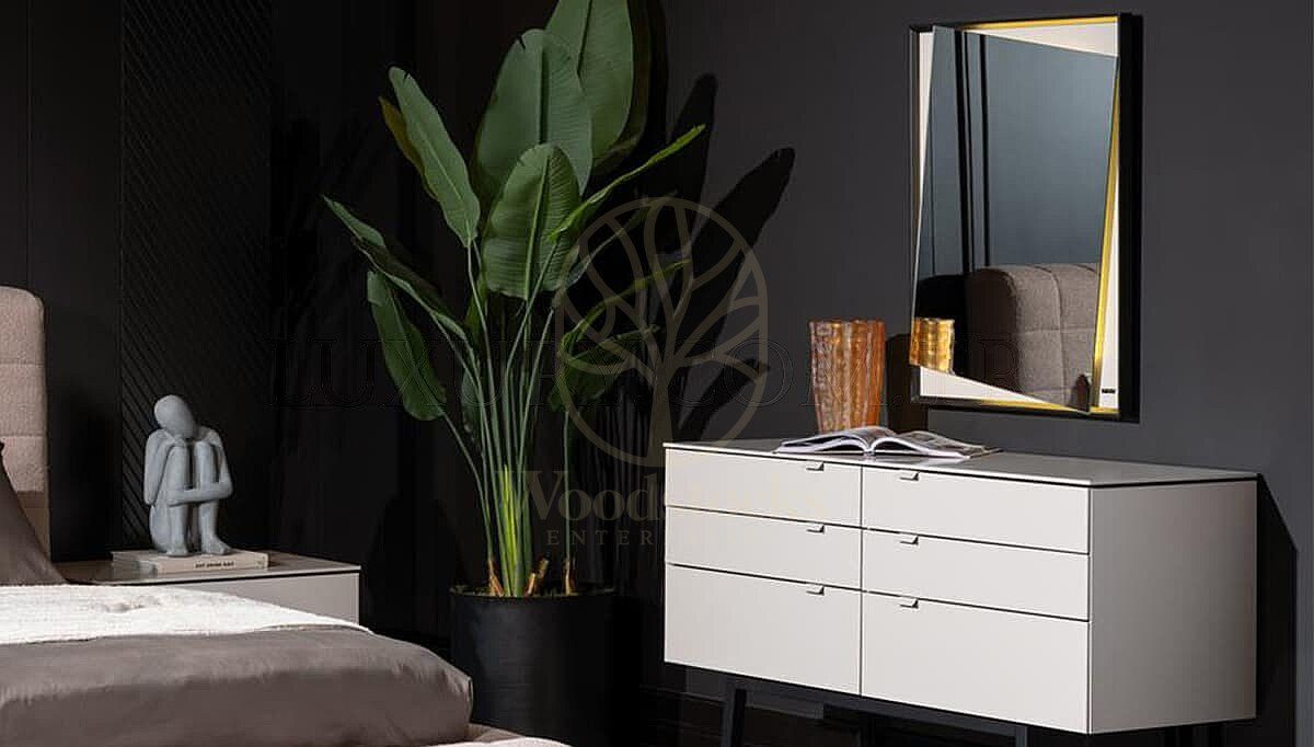 Luxury Marcello White Black Handcrafted Teak King Size Bed, Saharanpur, view 5
