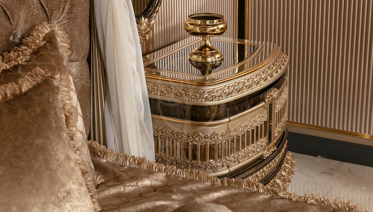 Royal Elviyon Hand Carved Teak King Size Bed, Saharanpur, view 6