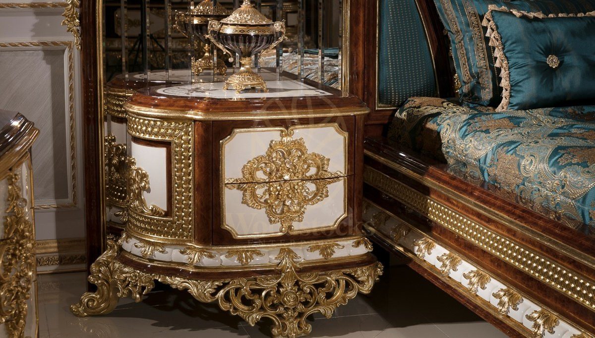 Royal Luxe Hand Carved Teak King Size Bed II, Saharanpur, view 4