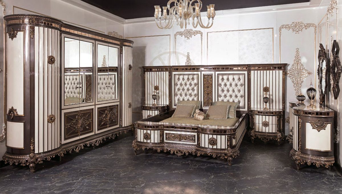 Royal Bendigo Hand Carved Teak King Size Bed, Saharanpur, King Size Bed