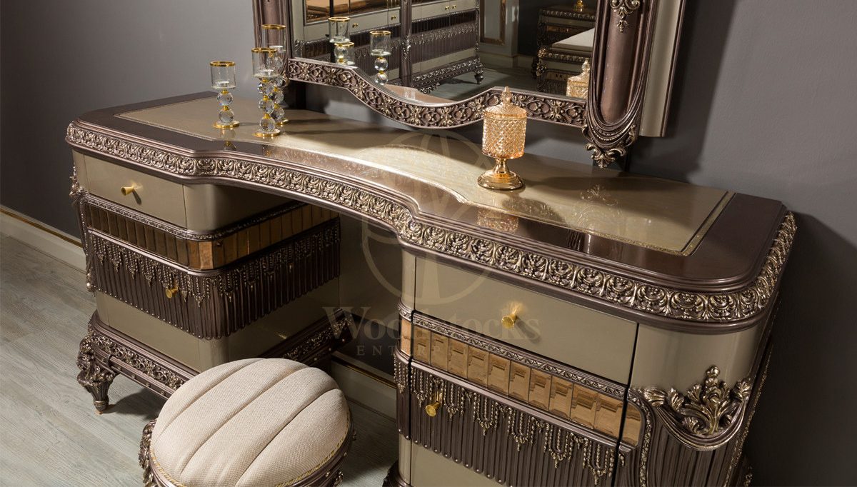 Royal Almina Hand Carved Teak King Size Bed, Saharanpur, view 5