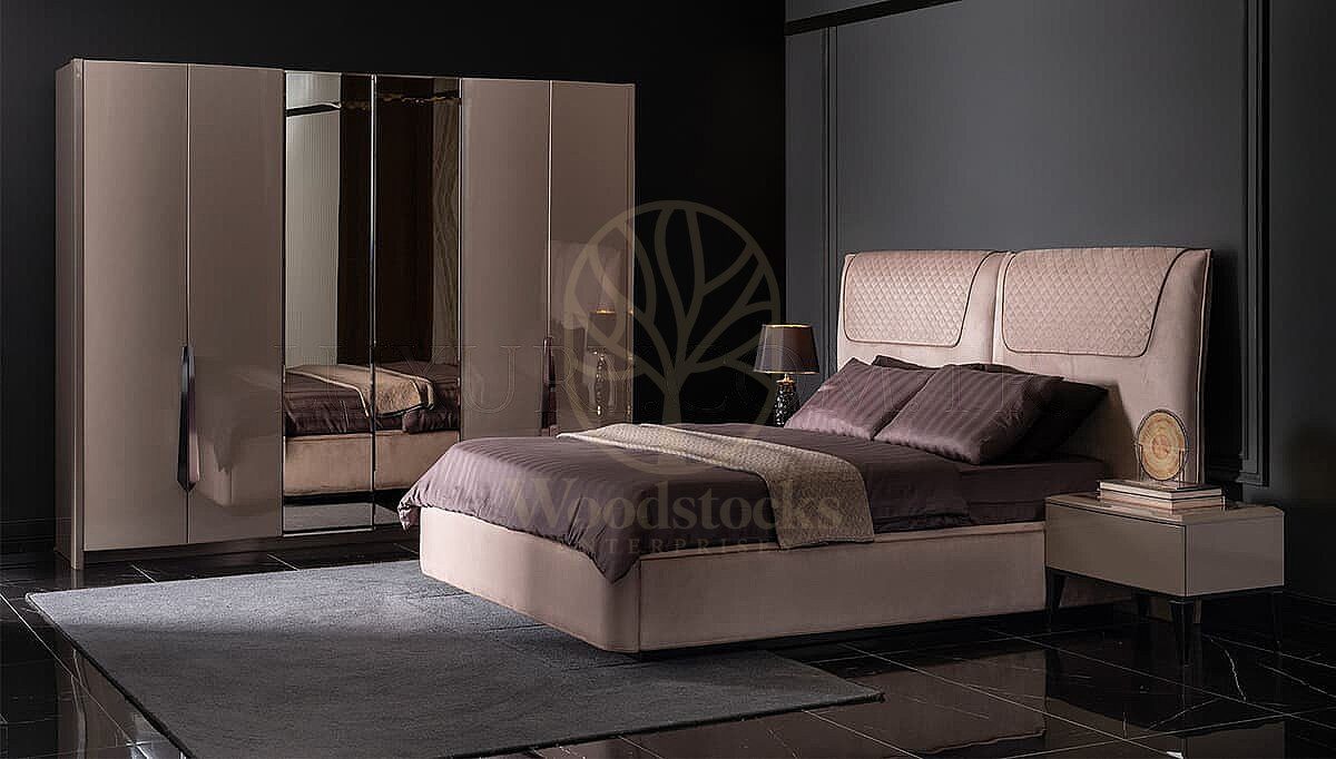 Luxury Virella Brown Handcrafted Teak King Size Bed, Saharanpur, view 3