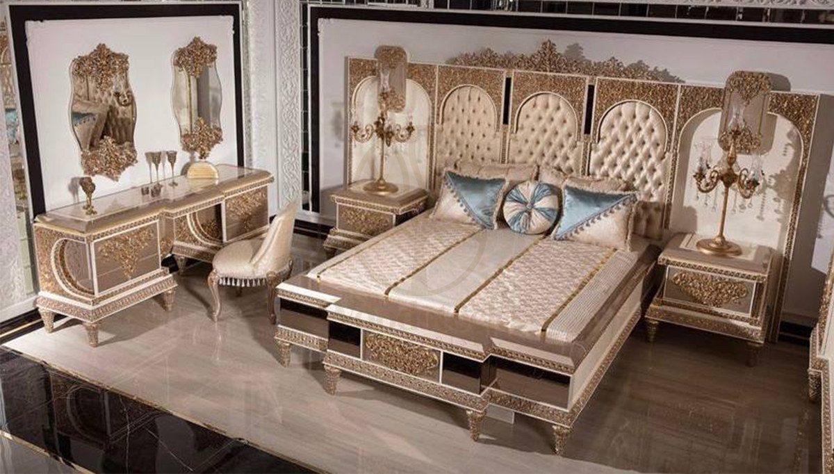 Royal Kraft Hand Carved Teak King Size Bed, Saharanpur, view 4