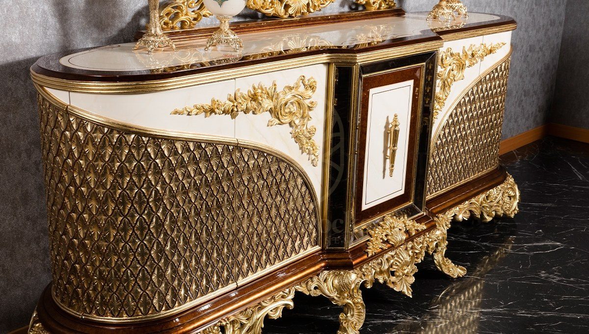 Royal Hazar Hand Carved Teak Dining Table Set, Saharanpur, view 3