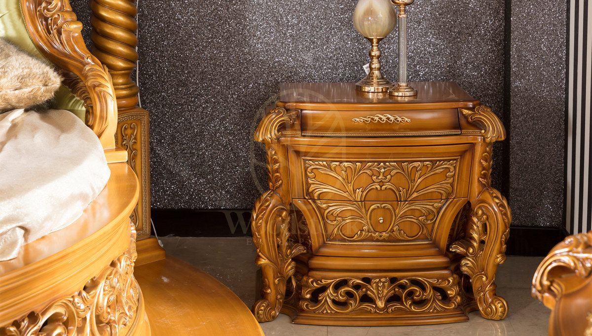 Royal Sultanzade Walnut Hand Carved Teak King Size Bed, Saharanpur, view 8