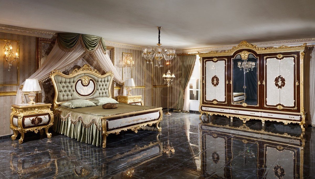 Royal Monesa Gold Leaf Hand Carved Teak King Size Bed, Saharanpur, King Size Bed