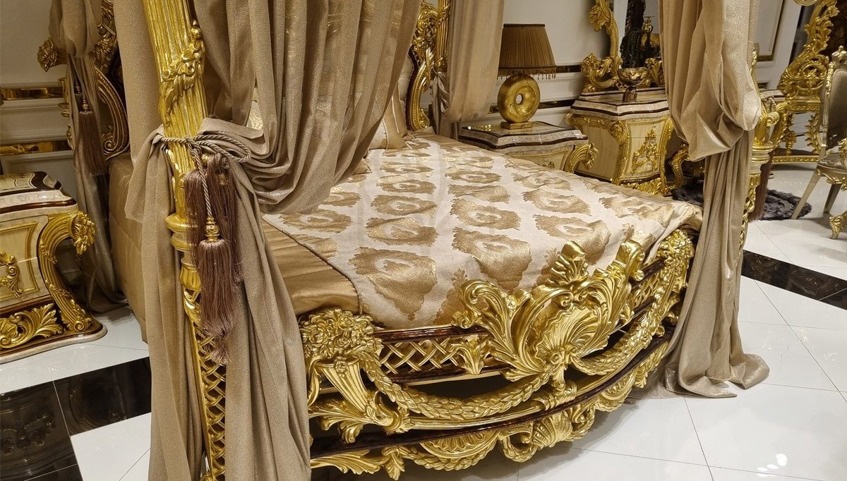 Royal Kral Hand Carved Teak King Size Bed, Saharanpur, view 7