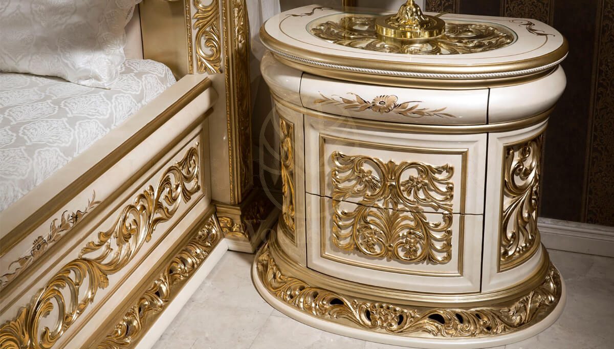 Royal Harzemsah Cream Hand Carved Teak King Size Bed, Saharanpur, view 5