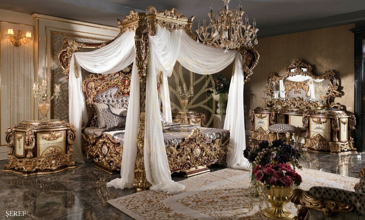 Teak Grand Gold Carved Canopy King Size Bed, view 3
