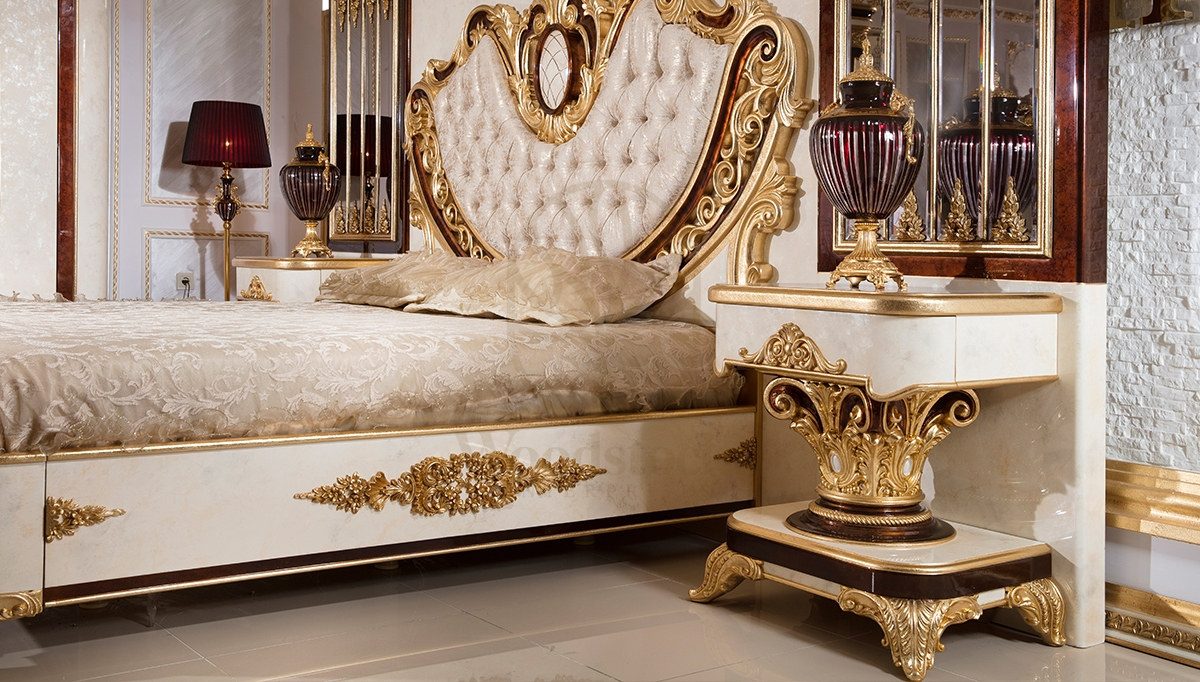 Royal Safir Gold Leaf Hand Carved Teak King Size Bed, Saharanpur, view 3