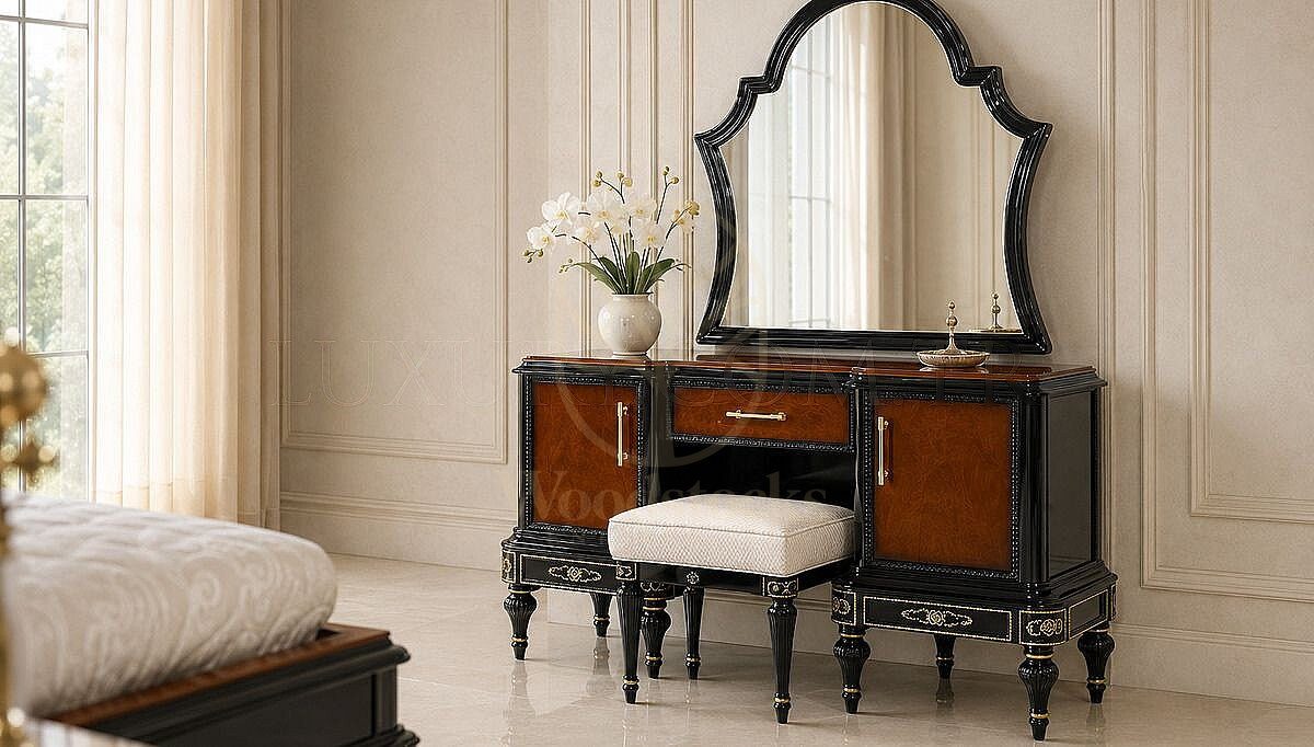 Royal Varenza Hand Carved Teak King Size Bed, Saharanpur, view 5
