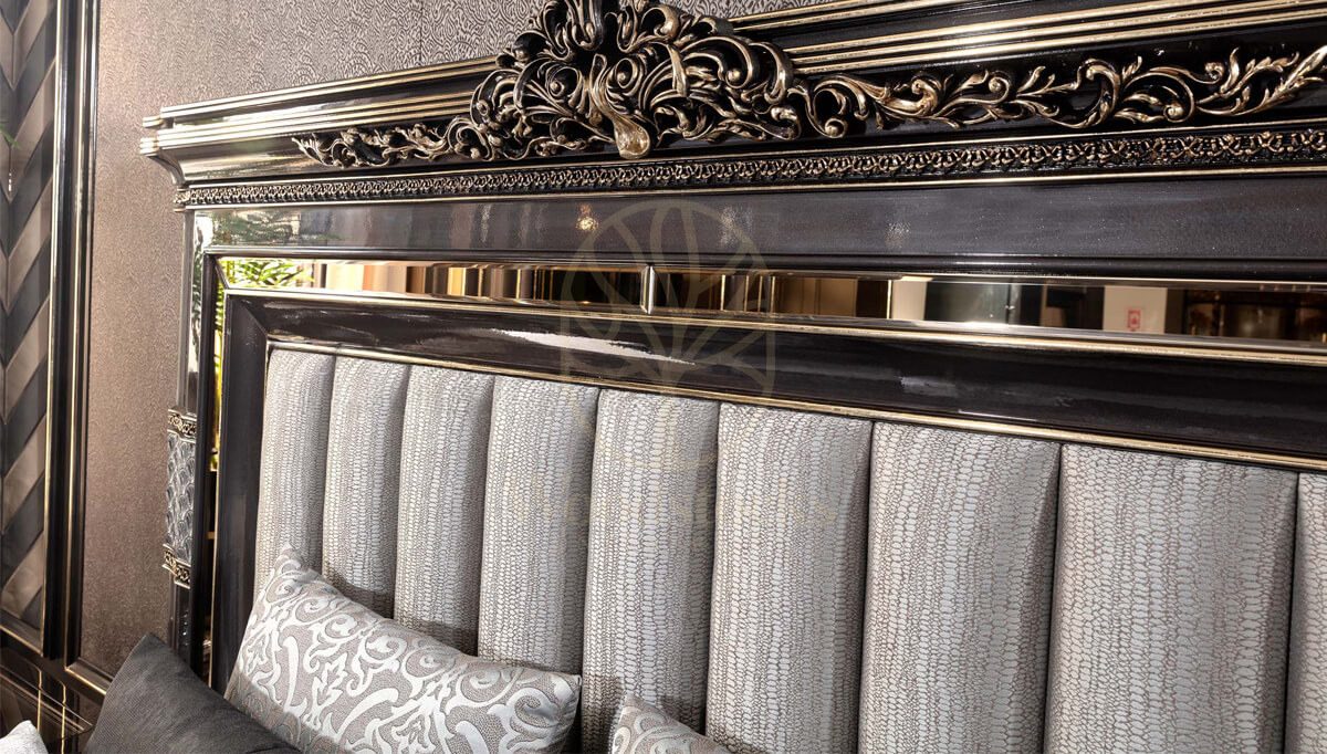 Royal Bergama Chesterfield Hand Carved Teak King Size Bed, Saharanpur, view 5
