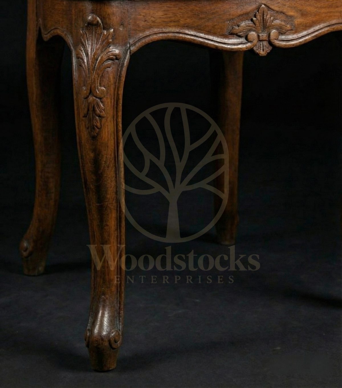 Royal Hand Carved Teak Louis XV Cabinet de Travail Provincial Rocaille Writing Suite, Saharanpur, view 9
